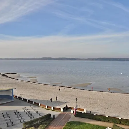 Strandhotel Nr 40 *